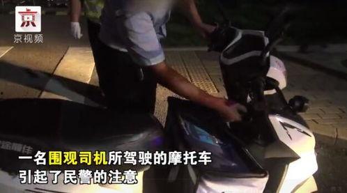 吃瓜群众掏眼镜围观,揭秘娱乐圈幕后故事