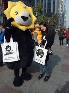 萝岗万达吃瓜群众,吃瓜群众热议,揭秘幕后真相