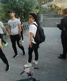 黑脸 吃瓜群众,揭秘娱乐圈幕后风云