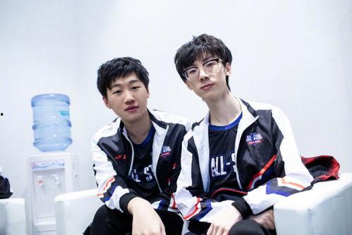 baolan吃瓜群众,吃瓜群众的视角解读电竞风云