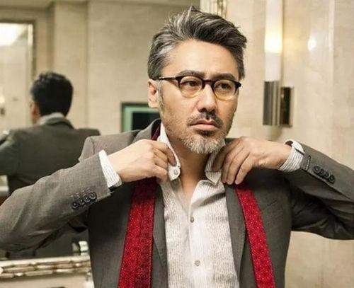 吴秀波的吃瓜群众是什么,娱乐圈风云再起,吃瓜群众热议不断